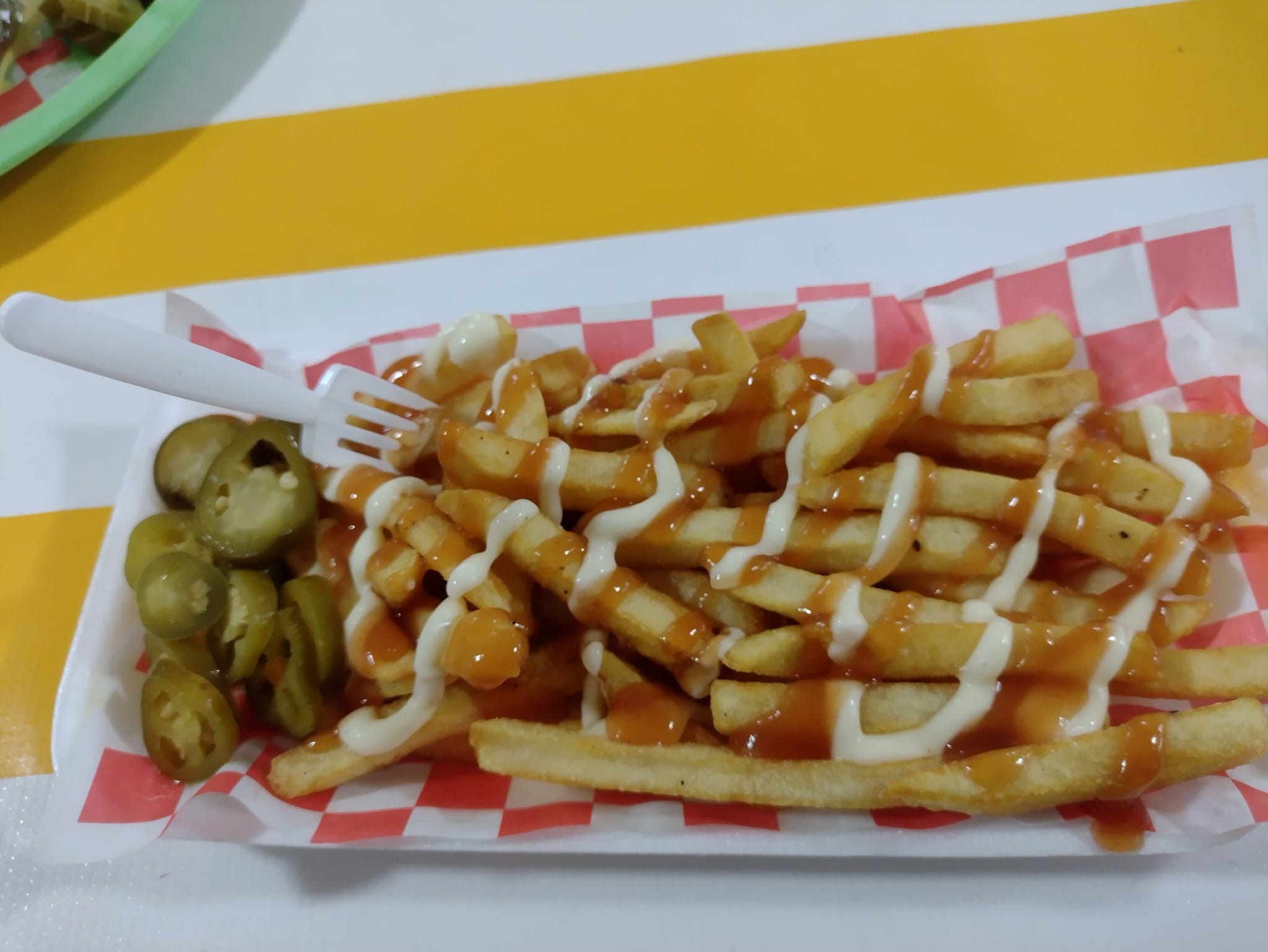 Hamburguesas y costillas Alehli