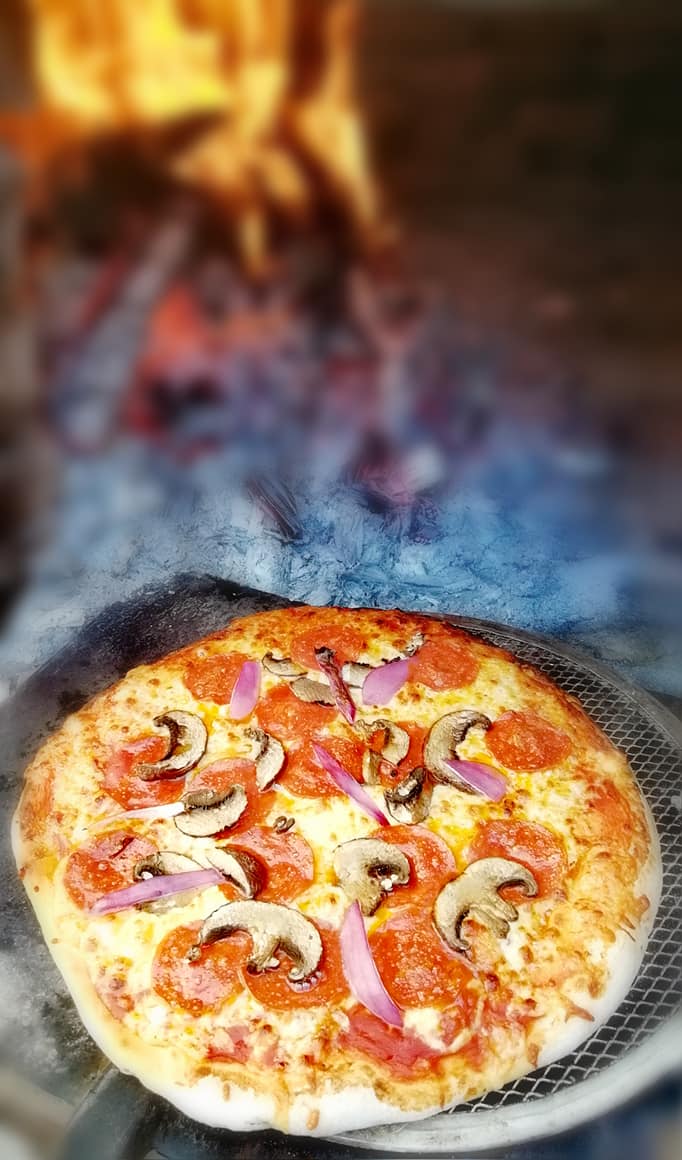R&R Pizzas