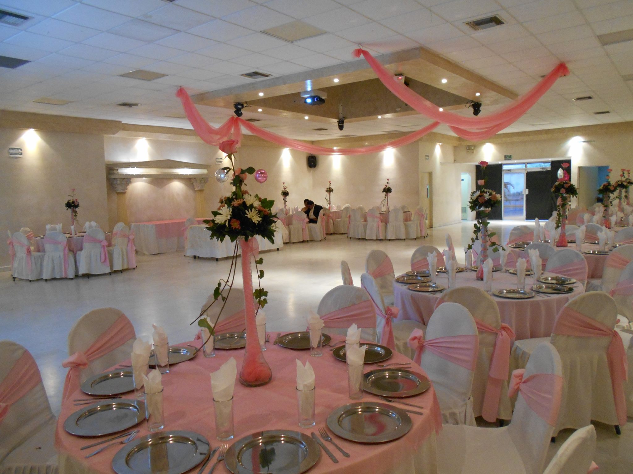 Salón Leos