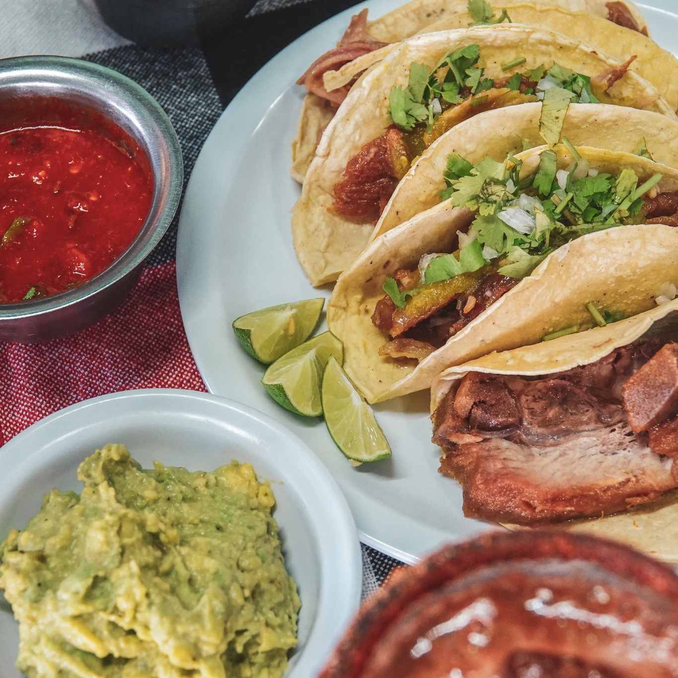 Carnitas Laura la Mexicana SUC. PLAZA JUAN PABLO II