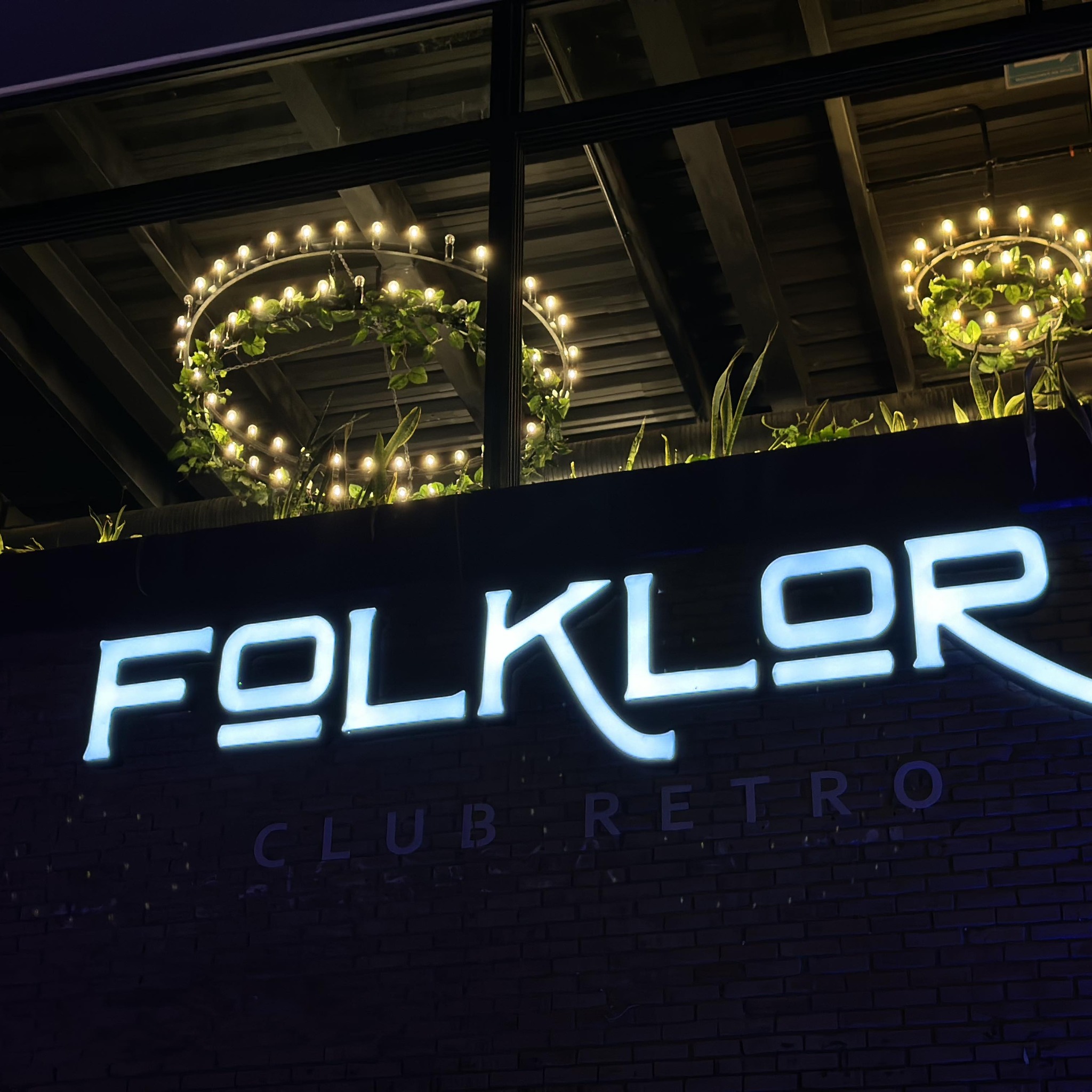 Folklor Club Retro