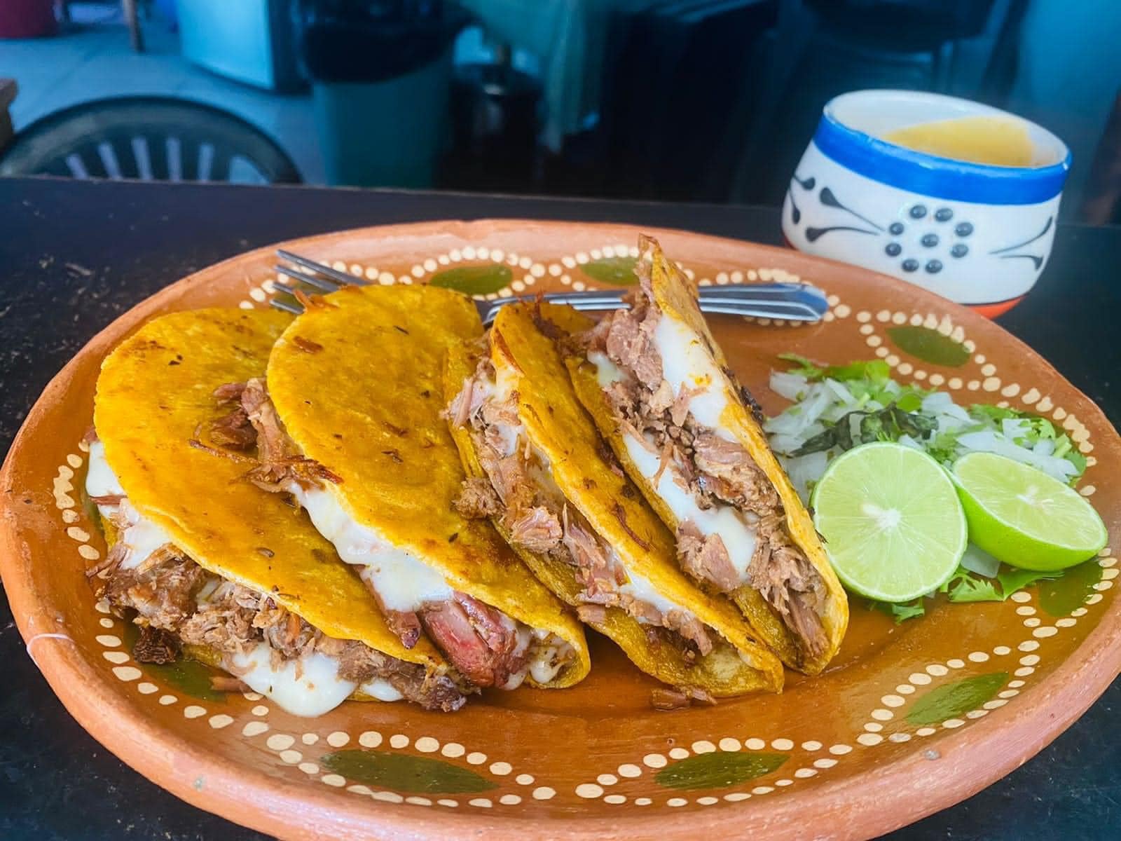 Tacos y consome los bañados